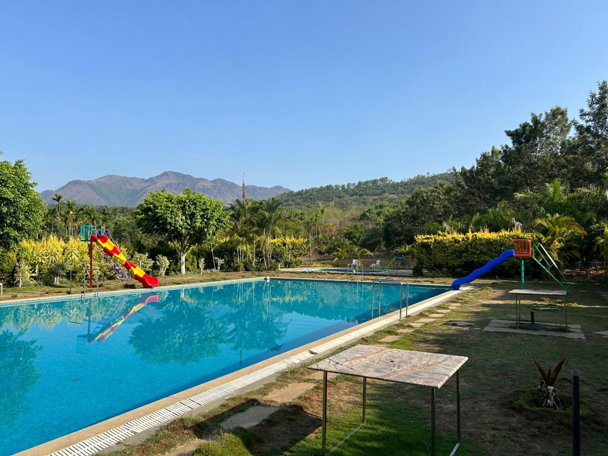 Chikmagalūr 7 Heaven Villas & Resorts מראה חיצוני תמונה